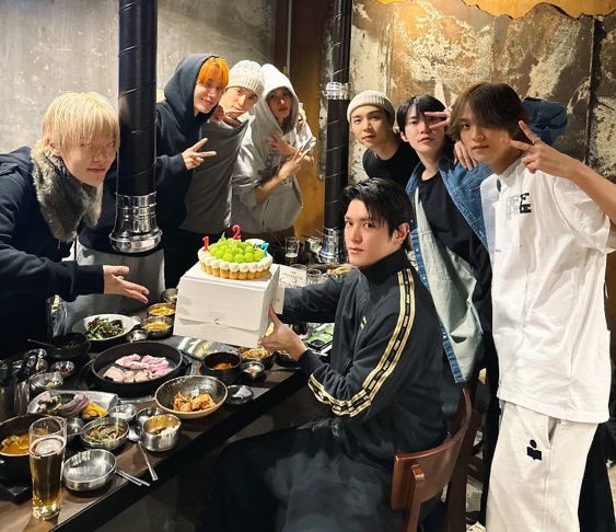 likeglacier's tweet image. #NCT127 born limitless ♾️ ♥️♥️