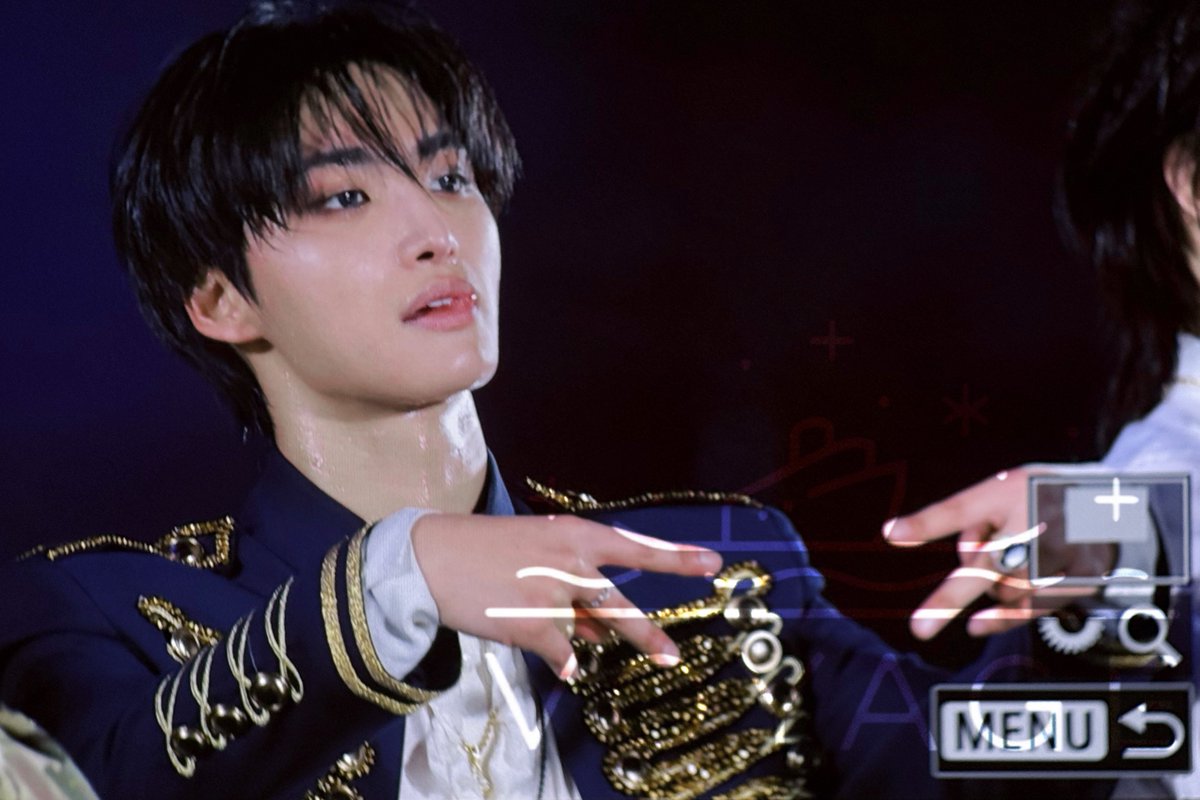 251207

#ATEEZ #에이티즈 #SEONGHWA #성화