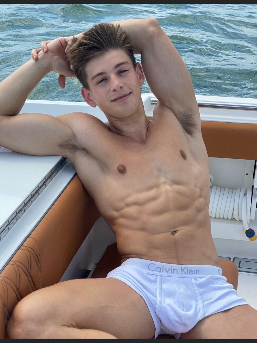 ArnaudLGBT's tweet image. 