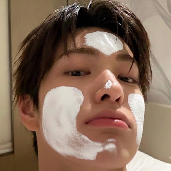 v𝒂n ྀི 🌷♪⋆ tweet media