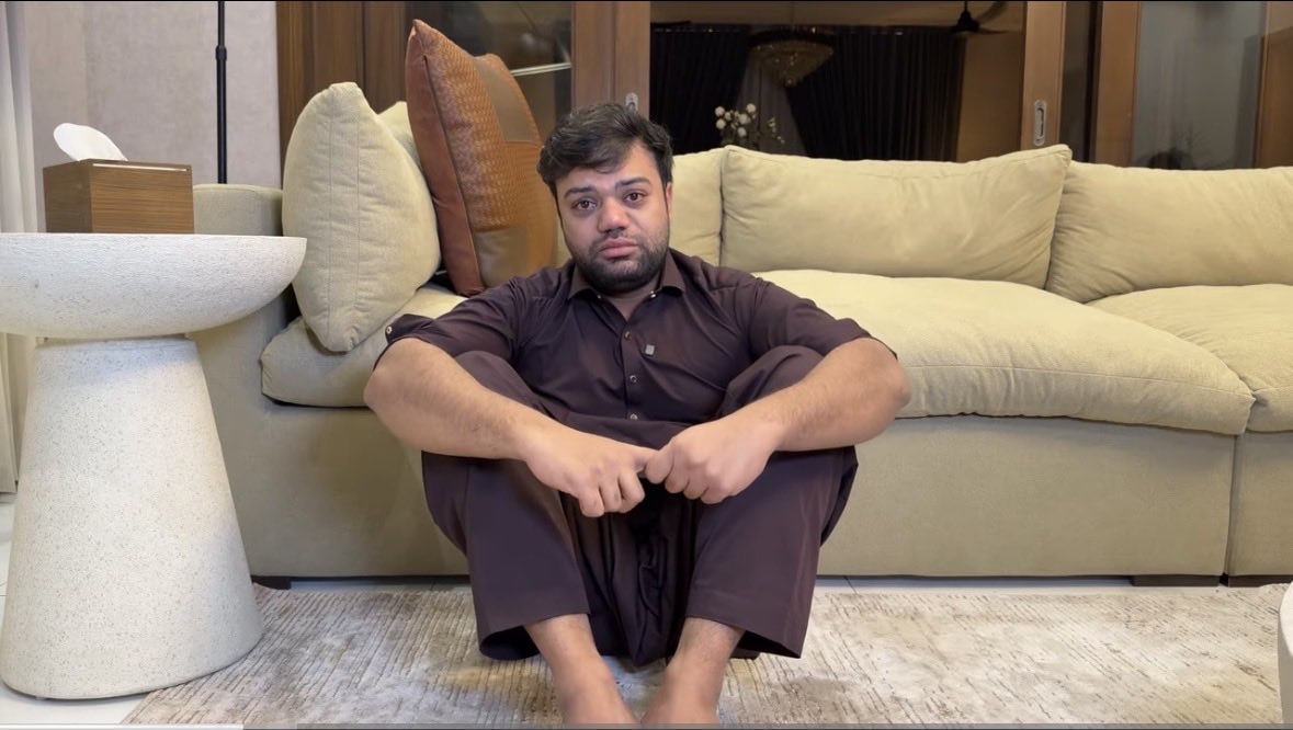adandar114's tweet photo. Its heart wrenching💔💔💔💔
#duckybhai #duckyisback
#ducky https://t.co/6hPVEXAgYX