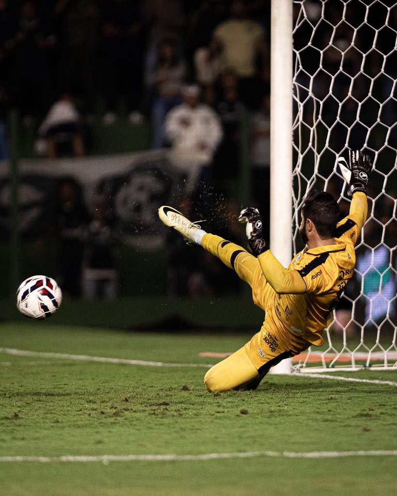 alecomx924's tweet image. Enquanto muitos por valores exorbitantes resolveram deixar, você ficou e nos mostrou o porque é ídolo, as ruas, periferias e o povo jamais te esqueceram, meu paredão!