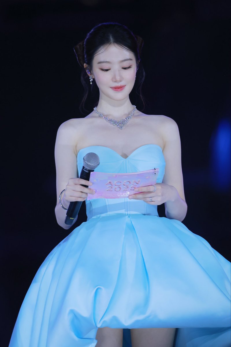 251207 ACON

MC 슈 🎀🩵

#슈화 #SHUHUA #舒華 #舒华
#여자아이들 #シュファ #아이들                                                  

#GIDLE #idle