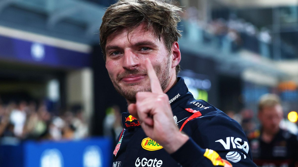 Heads up Max. You are the Champion. The way you scared #McLarens who had free run this year is just unbelievable. You defeated the rocketship. #F1 #MaxVerstappen