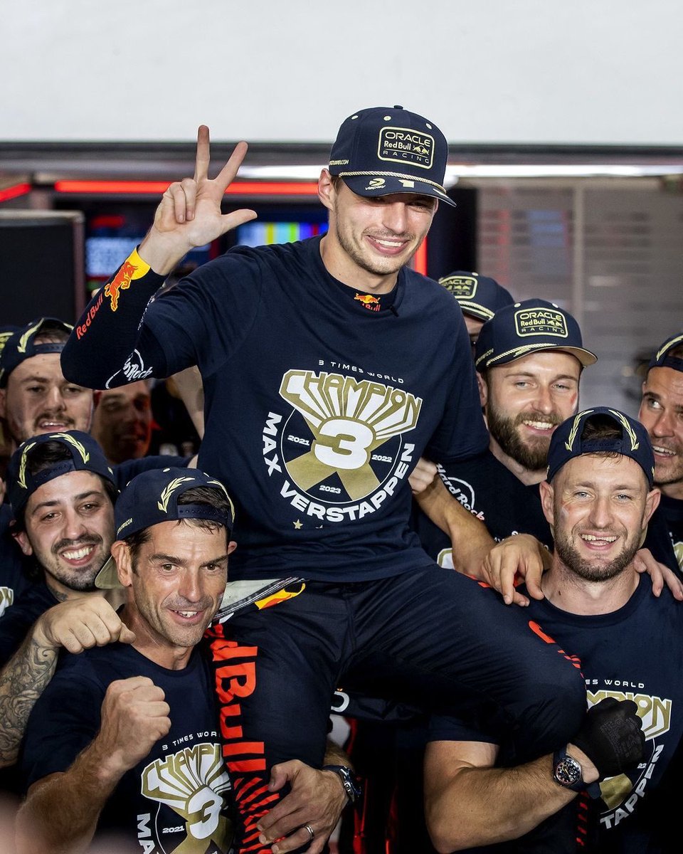 Semmieeef1's tweet image. You made history Max thats something we will never forget❤️