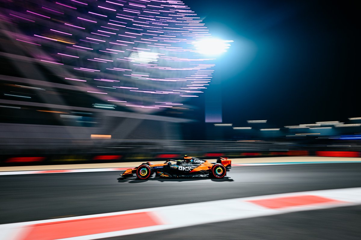 autocarindiamag's tweet photo. Lando Norris crowned 2025 F1 world champion 🏆 Max Verstappen won the #AbuDhabiGP ahead of Oscar Piastri, but P3 in the race was enough for Norris to clinch his first F1 title by 2 points. https://t.co/1QS0ypxTxW