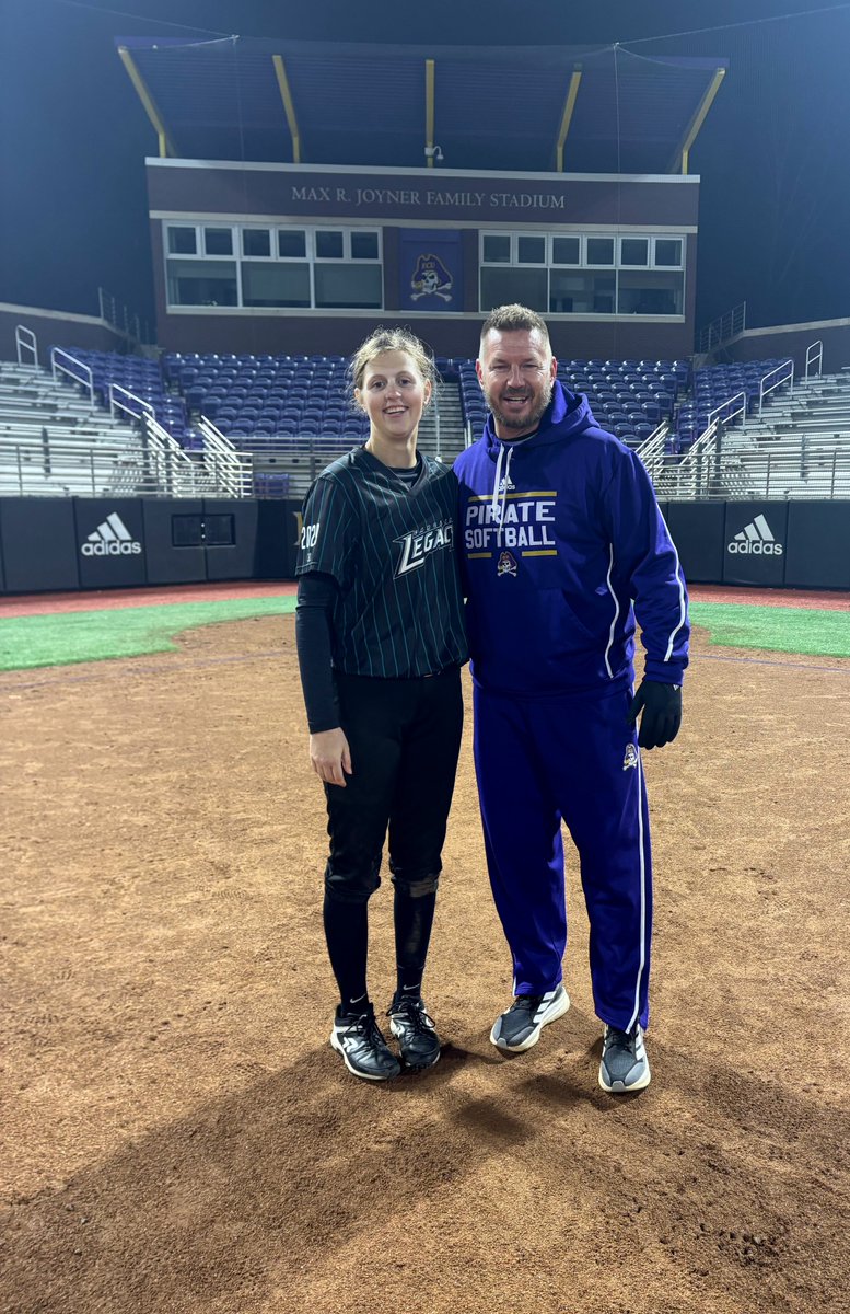EllieCuthrell29's tweet photo. Had an amazing opportunity to attend the @ecu__softball Prospect Camp! 💜💛 Grateful for the experience, the coaching, and the chance to chase my dream one rep at a time. 🥎⚓️ #ECUSoftball #ChasingTheDream #PiratePride
@ShaneWinkler @CLegacy_Black @D1Softball @gatorjack72 @AppStorms48176 @ExtraInningSB @SBRRetweets