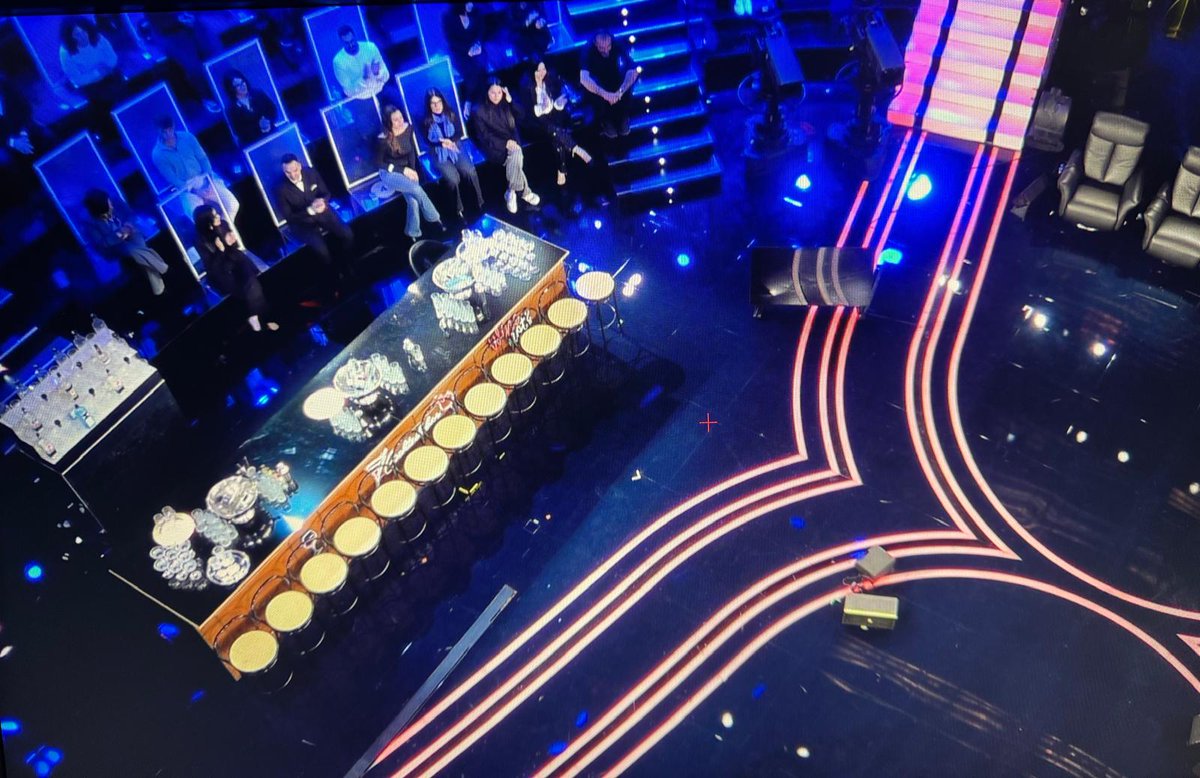 daqstudio's tweet photo. "Tu si que vales 2025" - La Finale
Allestimento scenografico esibizioni DAQSTUDIO (di Lucia D'Angelo e Cristina Querzola)
#DAQSTUDIO #tusiquevales #BACKSTAGE #canale5 #primaserata #ascoltitv https://t.co/ApoOrGnqu3