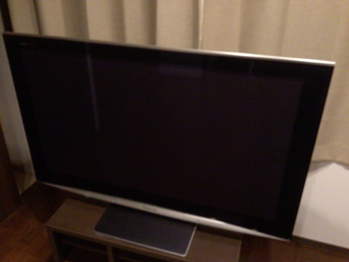 数年前から予兆はあったけど、3日前に突然画面がブルブルと歪み出し