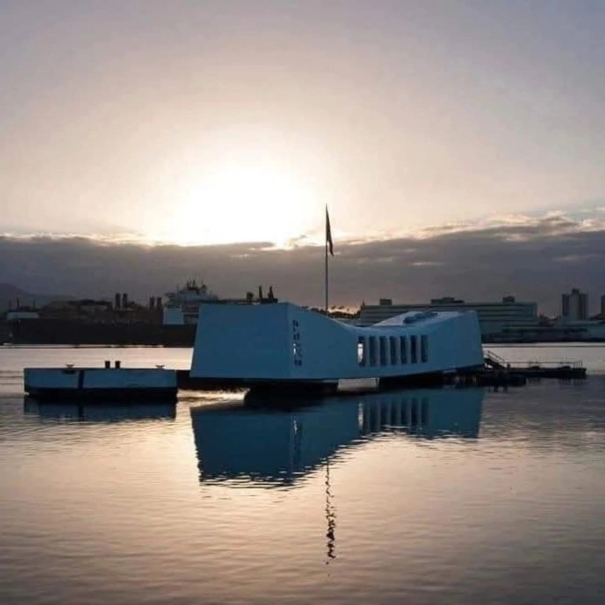 LASDBrink's tweet photo. On December 7, 1941, Pearl Harbor Naval Base on the island of Oahu suffered a surprise bombing attack. 2,403 Americans lost their lives that morning.  

On this 84th Anniversary, we honor the memory of the brave men and women who perished that day.

https://t.co/rOsEKuTVSG

#PearlHarbor