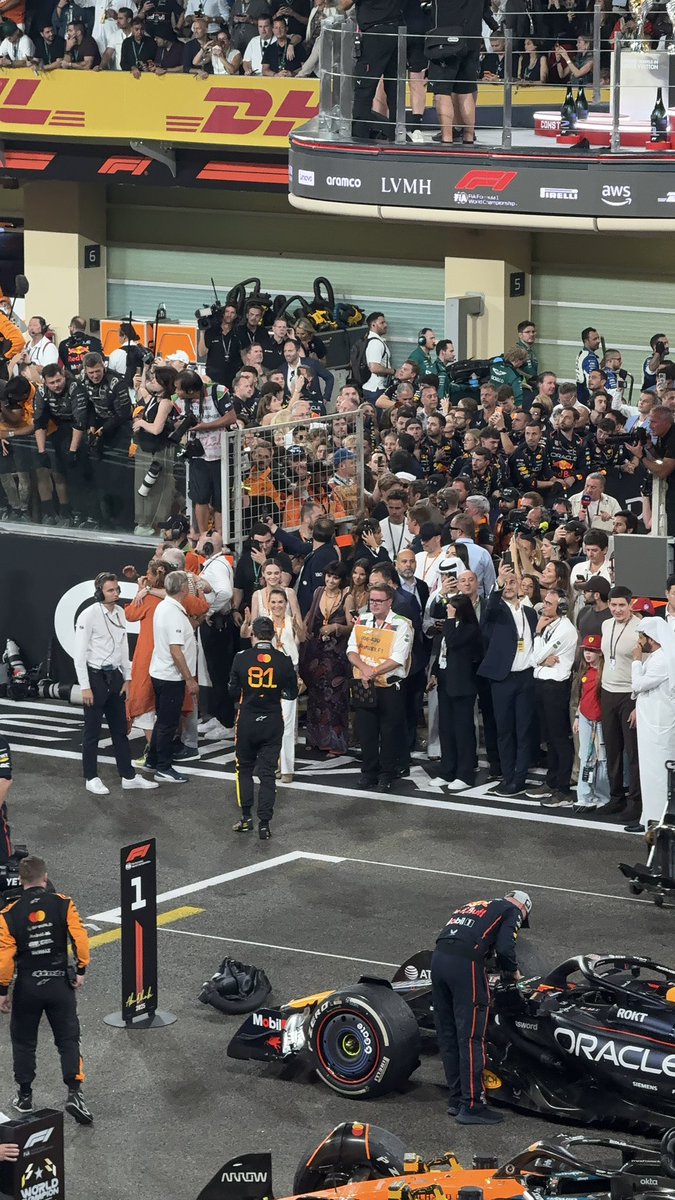 elli 🌟 tweet media