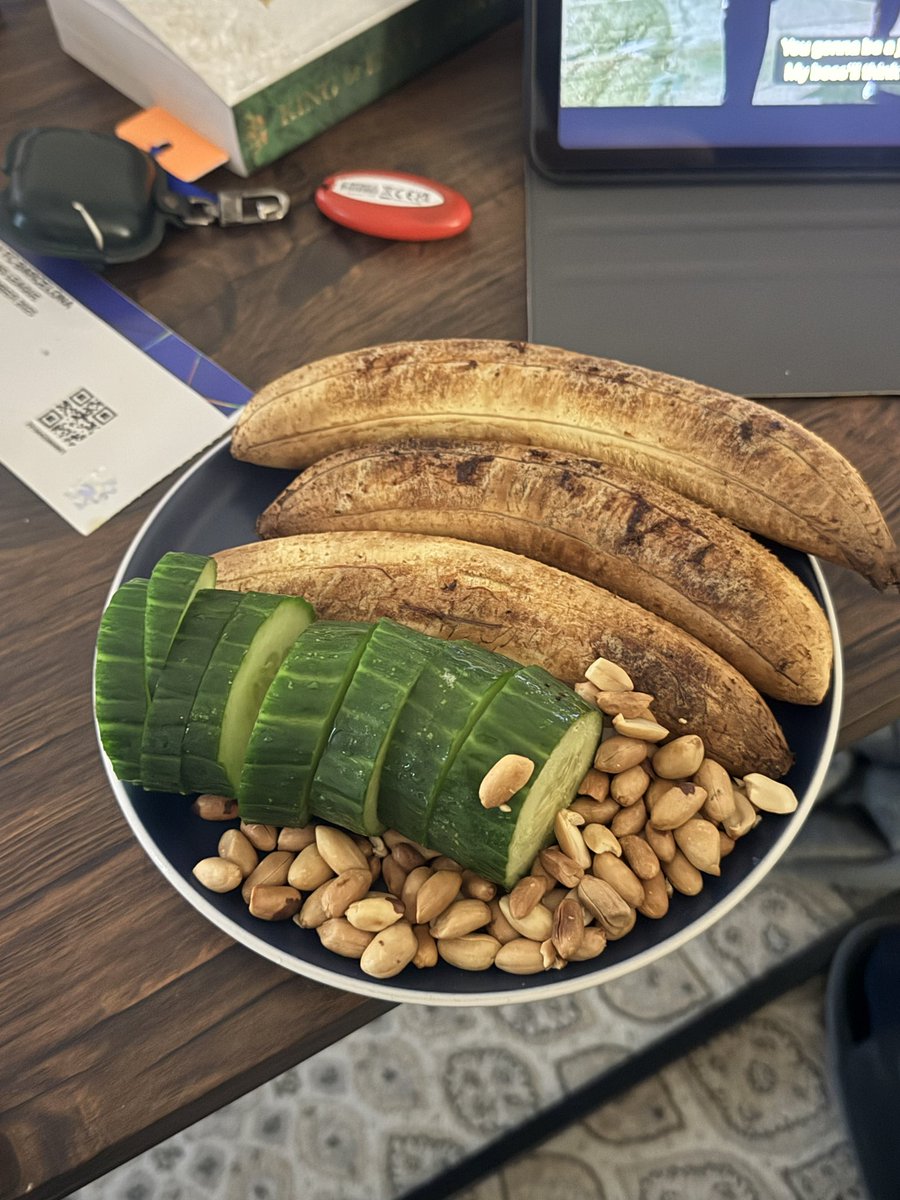 the_Lawrenz's tweet image. Lunch is served. Prepared by me.