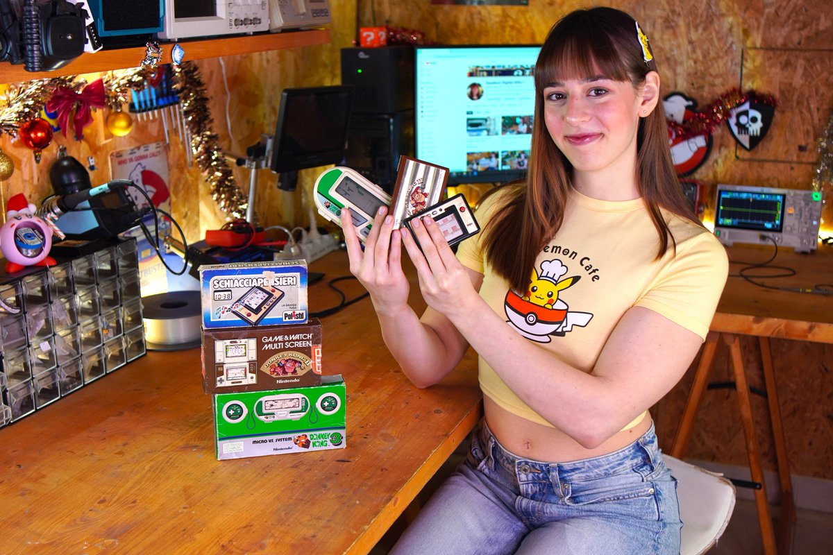 EleonoraSayaka's tweet image. 📌youtu.be/xO0Ap18E6Dk
I picked up three vintage Game and Watch units at a flea market! Two were working, but the third had heavy battery corrosion and wouldn’t power on. I cleaned the board, rebuilt the damaged traces with copper wire and replaced a loose capacitor🔧😎