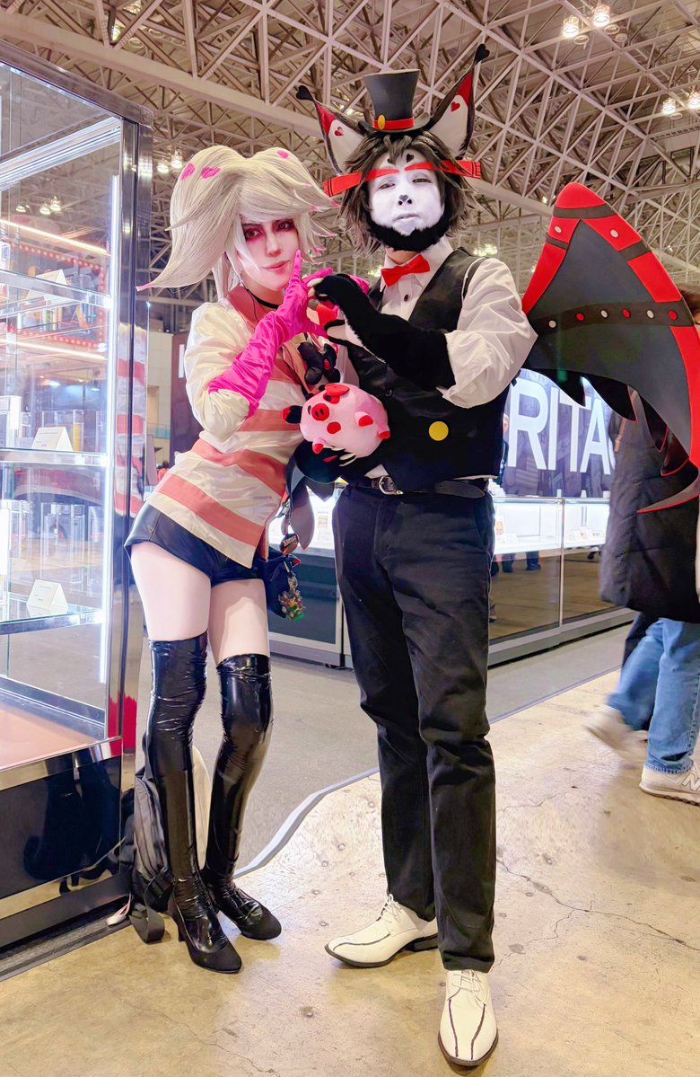 コスプレグリーティングで来場者のお出迎えをしている時にハスクと一緒に写真撮れたよ🥰🫶

ハスク猫<a href="/honey10st/">ハニトー</a> 

#東京コミコン
#東京コミコン2025