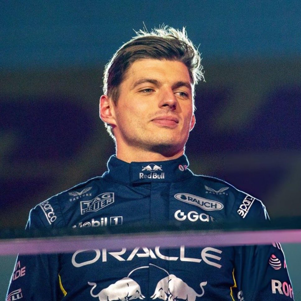 maxversnoopy's tweet image. 104 to 2 points. GOAT 💗