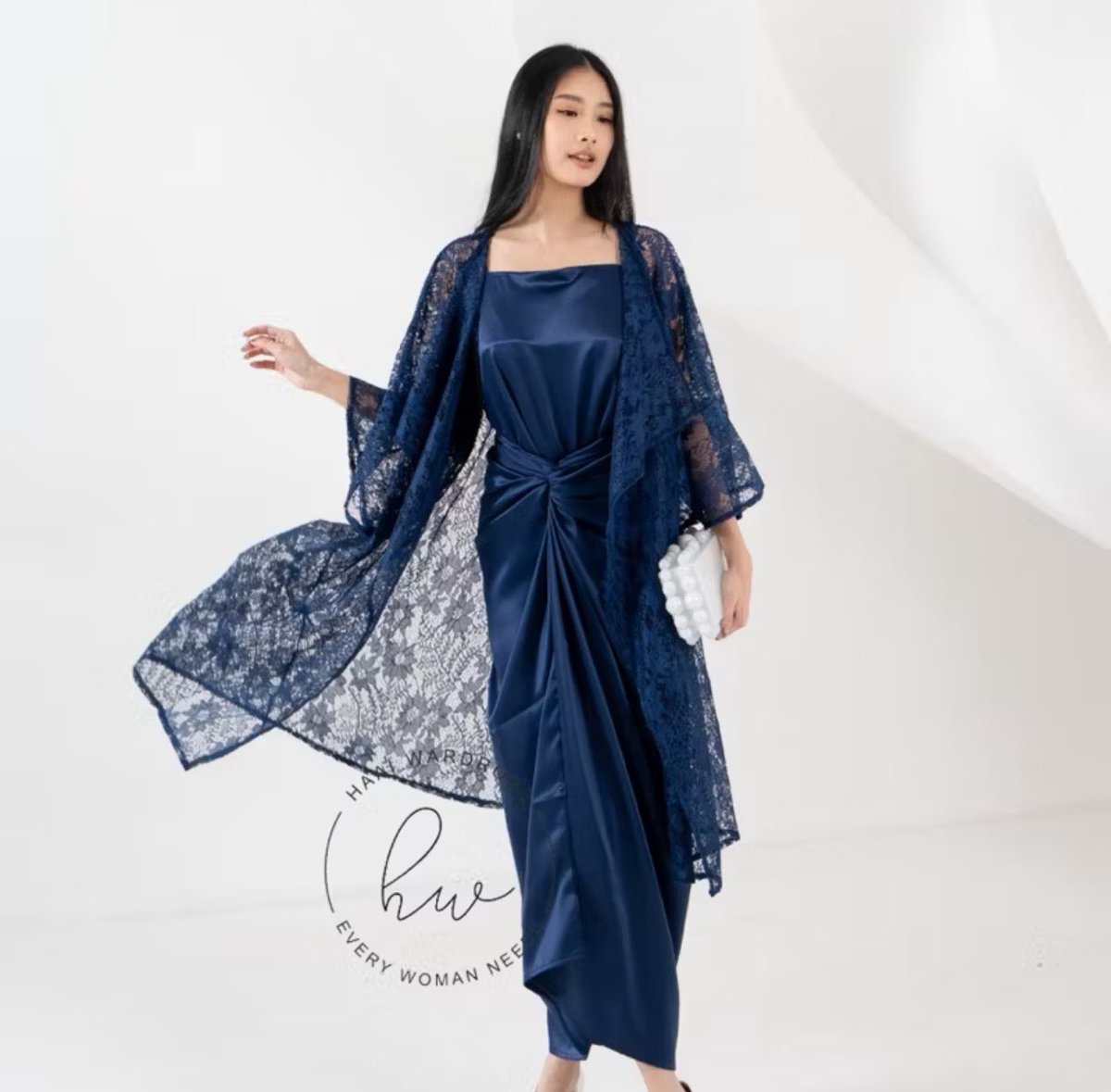 cicongven's tweet photo. aku salah co shopee, kebeli 2pcs, ada yang mau ambil gaaa? 😭
belinya 100an, jual 80k ajaaa. dapet tank top, rok lilit, sama outer brokat. LD up to 120cm, PLS HELP ME OUT, pengiriman dari Gading Serpong, Tangerang https://t.co/lDdtSqquK7