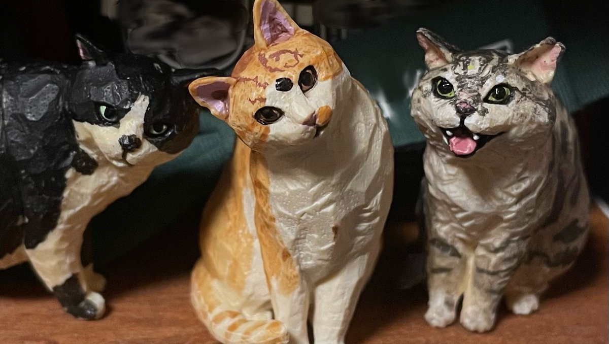 ガチャガチャ天津飯猫が出てきた🐱なんで第三の目あんねん