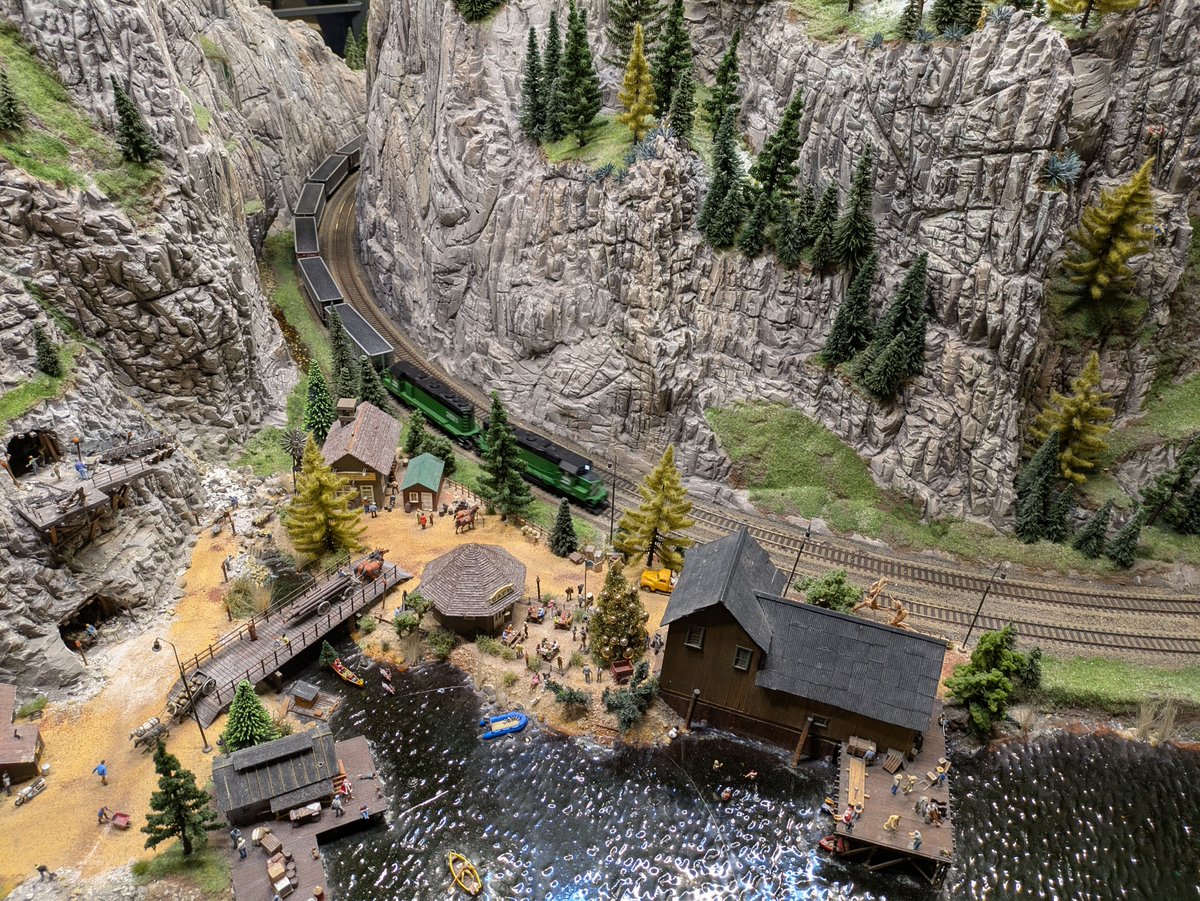 Randesbourne's tweet photo. Christmas market cruise on the Ambassador Ambience, December 2025: Miniatur Wunderland, Hamburg https://t.co/ZdSY4tkSk0
