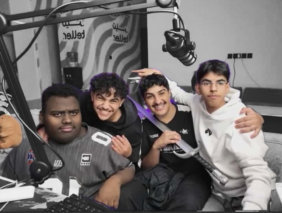 سلام عليكم ، بعد تقريبًا سنه من وجودي بماكس <a href="/maxesports0/">MAX</a> 

اعلن رسميًا خروجي من الفريق شكرًا للجمهور العظيم وشكرًا لصناع المحتوى 

وبأذن الله اني مستمر ، وبخطوة اقوى 🤍