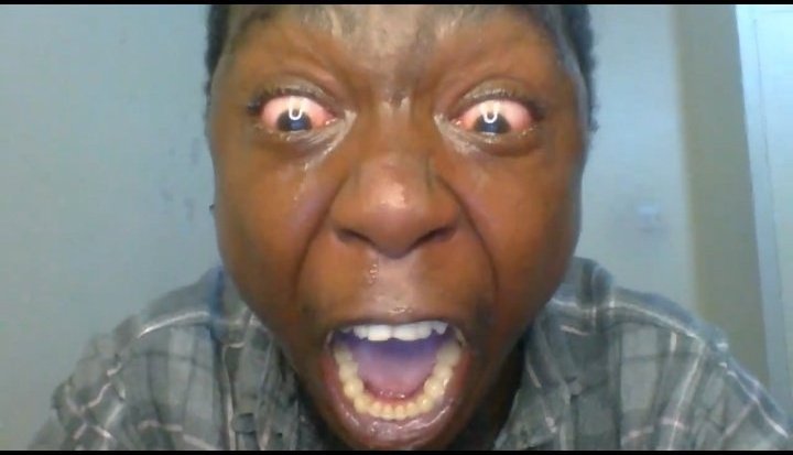 kinara_69's tweet image. Nimeloggiwa out of Mpesa App na sinanga simcard🥲Kwisha mimi😭💔