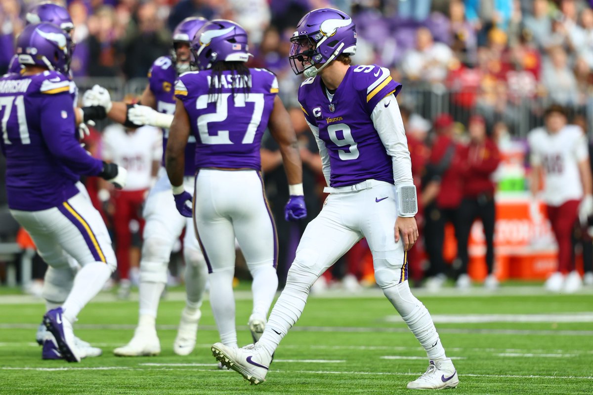 .@jjmccarthy02 is the first Vikings quarterback aged 22 or younger since Tommy Kramer in 1977 (Week 12 vs. San Francisco) to throw for three passing touchdowns in a single game.

#WASvsMIN