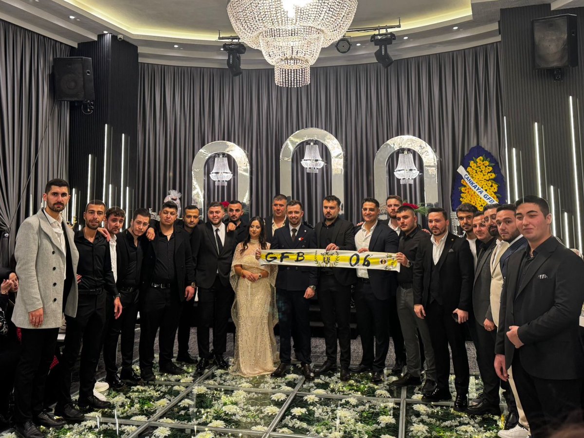 Reisimiz, grubumuzun emektarlarından eski başkanımız Eren Öz’ün nişanına katılım sağladık. Kendisine ve sevgili eşine bir ömür boyu mutluluklar diliyoruz… 

#KeçiörenCrew