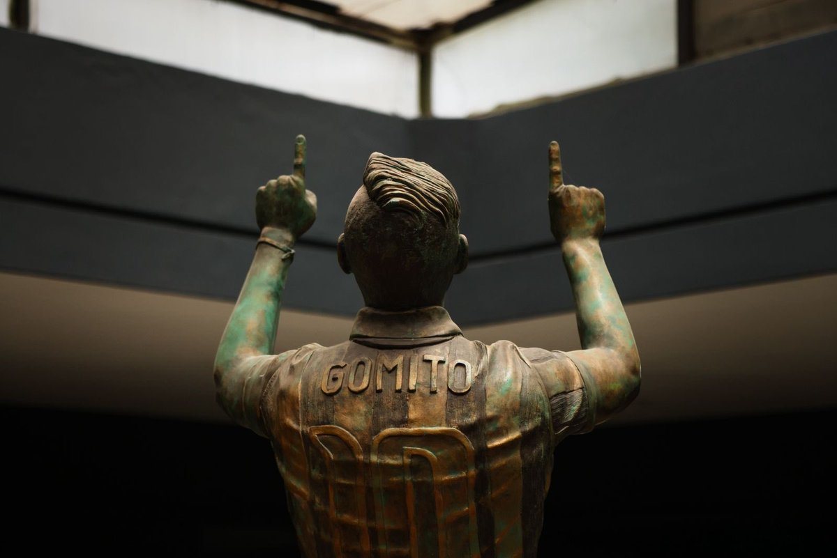 Junto al club, junto al equipo, junto a la familia.