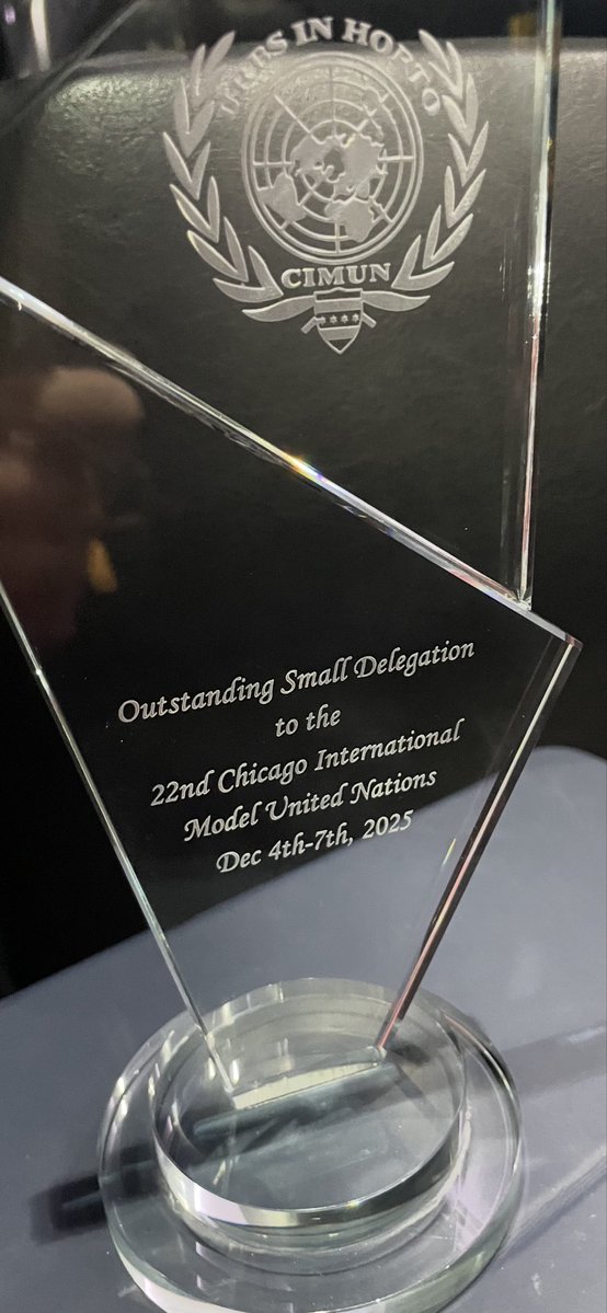 We have one more trophy for Revere: Outstanding Small Delegation to the 22nd Chicago International Model UN Conference. Very proud of our delegates!