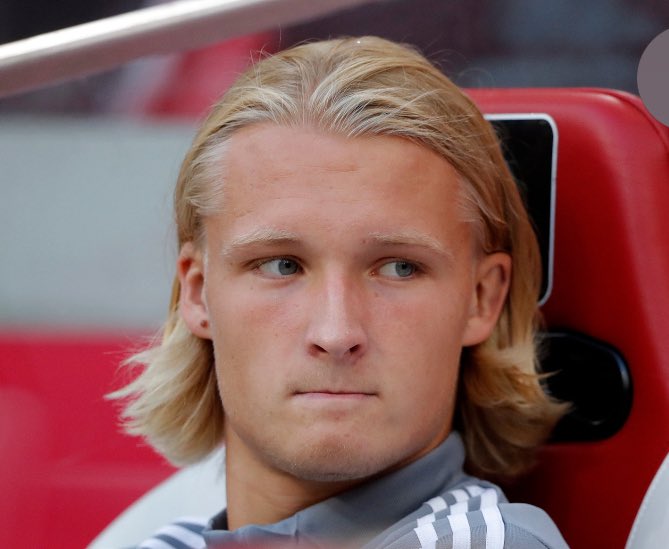 Wilstradamus tweet media