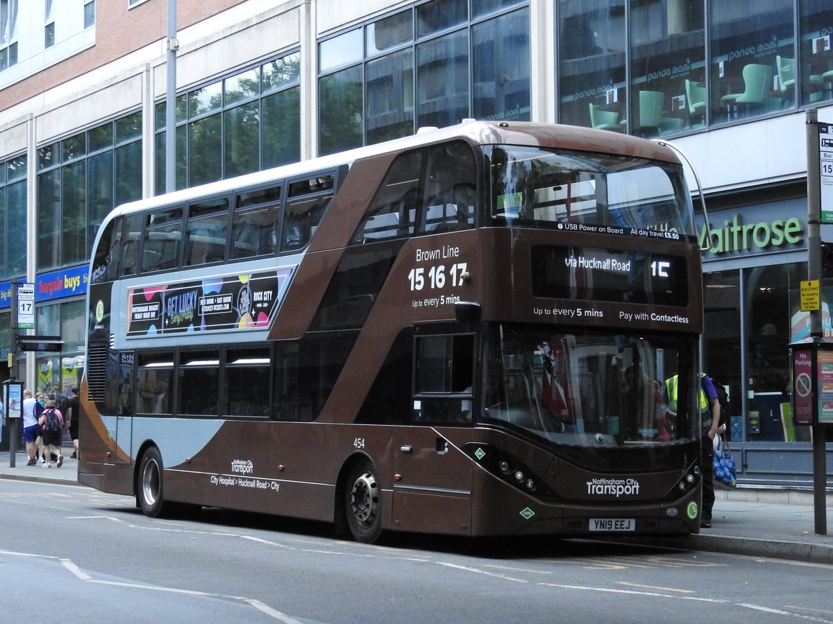 gmgwhDM2005's tweet image. 🟫On the #BrownLine

@NCT_Buses YN19EEJ 454 seen at Mansfield Road, #Nottingham on the 15 to #RisePark