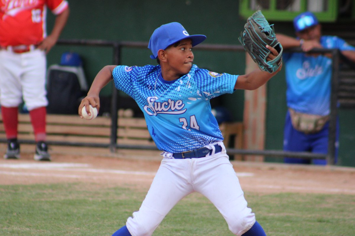 ⚾️🏆#Nacionales2025

+ 📸 Del juego entre #Sucre 🆚️ #Lara en la 2da jornada del V Campeonato Nacional U11⚾️

📍Caracas - Distrito Capital
🏟 Parque Itagua 
📸 <a href="/guilloyaber/">Guillermo Yaber Ll.</a>

💻 fevebeisbol.org

#NacionalesFEVEBEISBOL 
#Sub11 #SembrandoBeisbol #CampeonatosNacionales2025