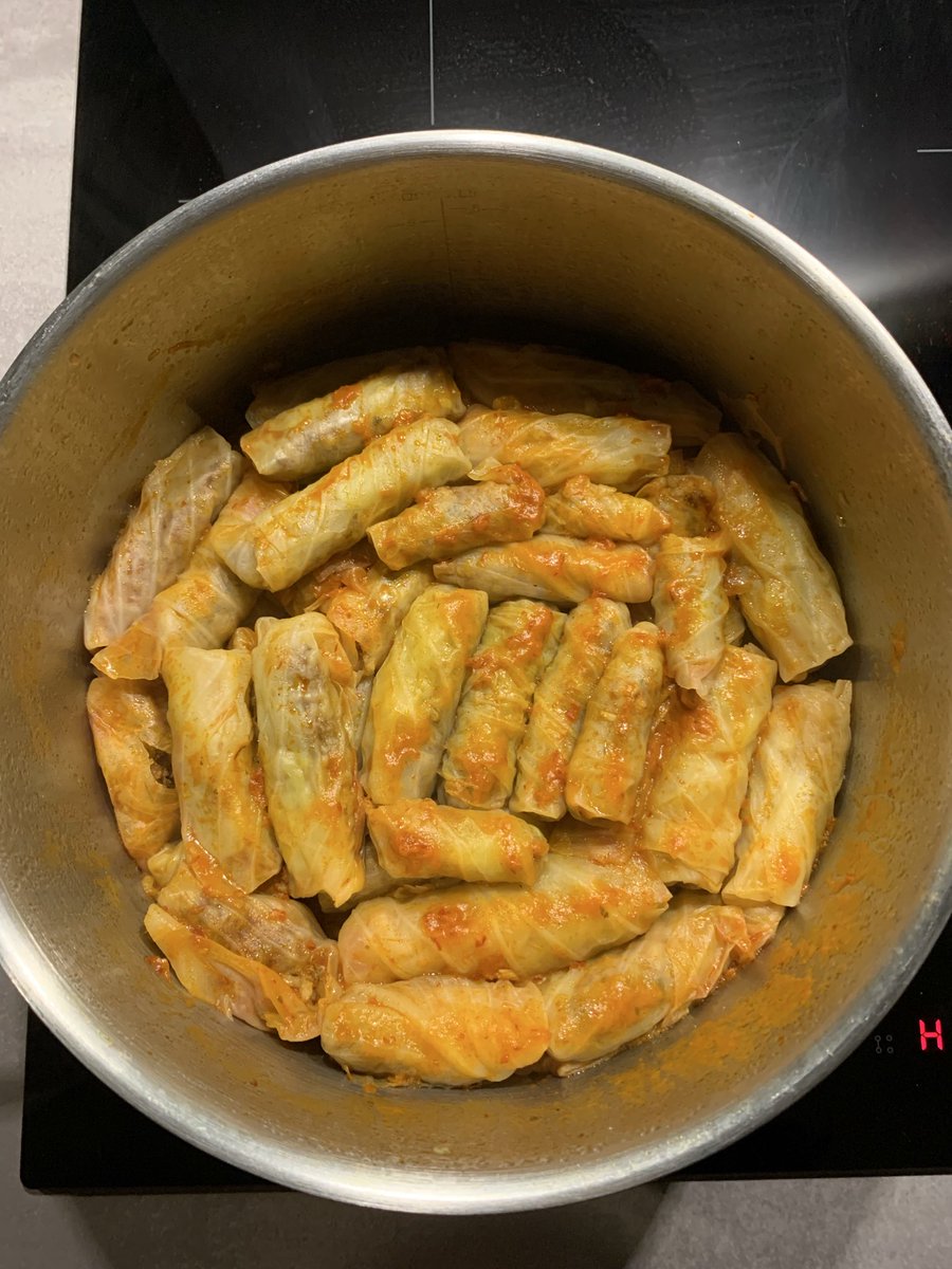 Canın lahana sarması çektiğinde ama gurbette şımaracak kimsen olmadığında :)🫡