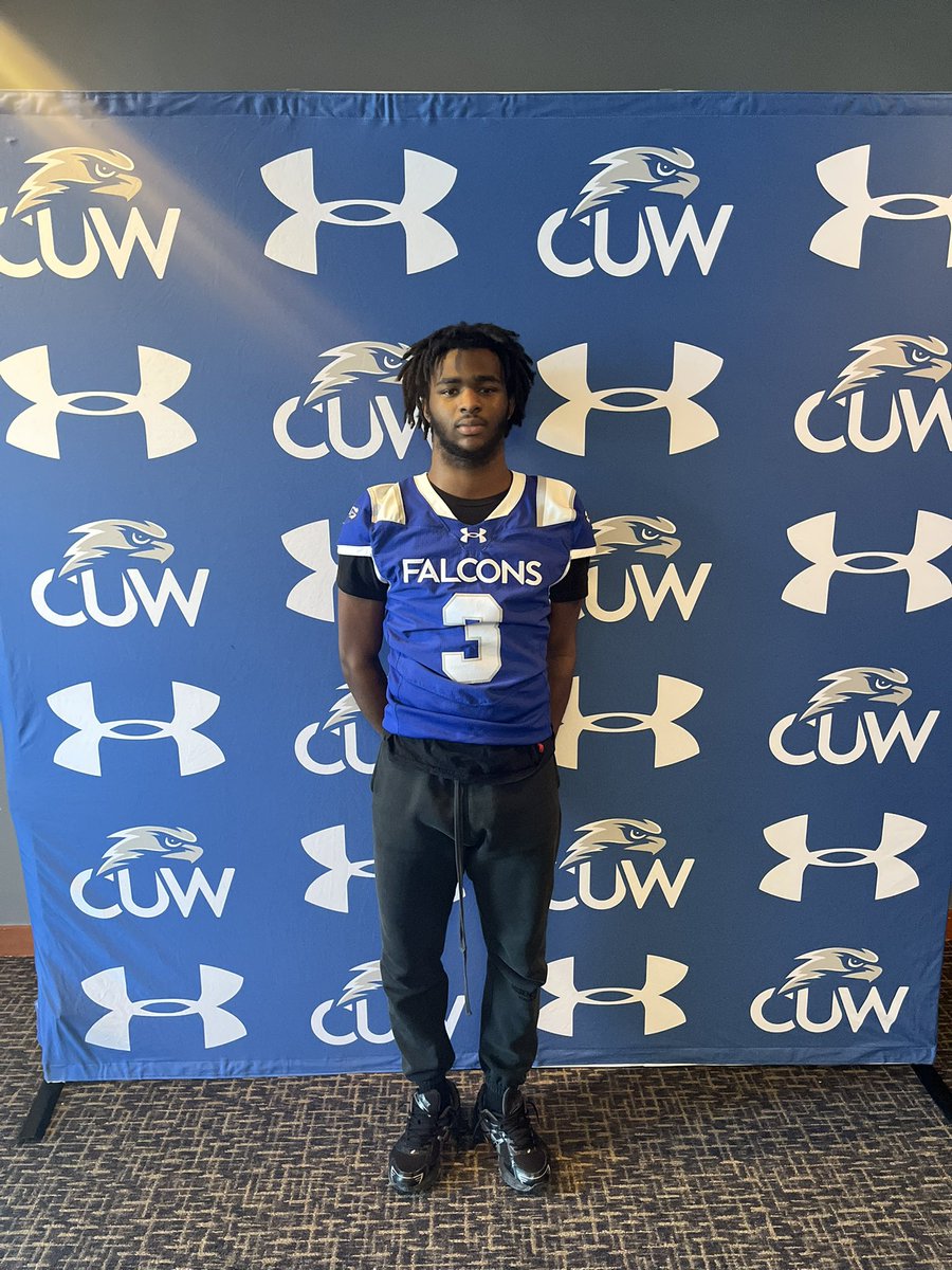 kovarion2685271's tweet photo. Thank you for the official visit @CoachMerrittCUW i had a great time!! https://t.co/cTA5cEdwMm