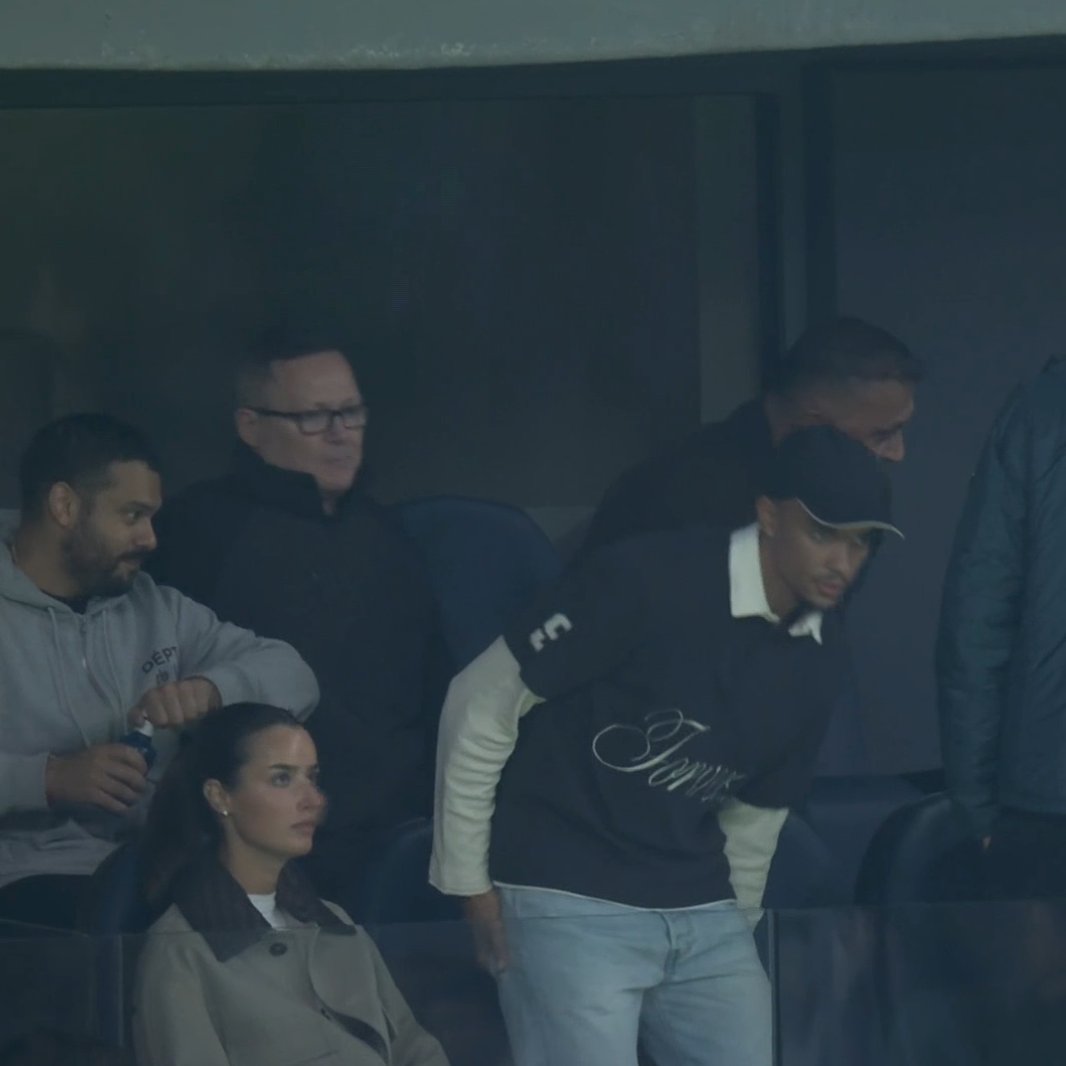 📸 - Trent Alexander Arnold in the stands!