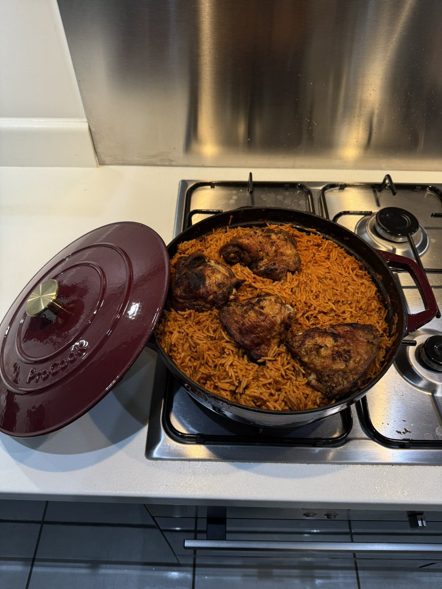 Asanwa causing trouble 🇬🇧🇬🇧 tweet media