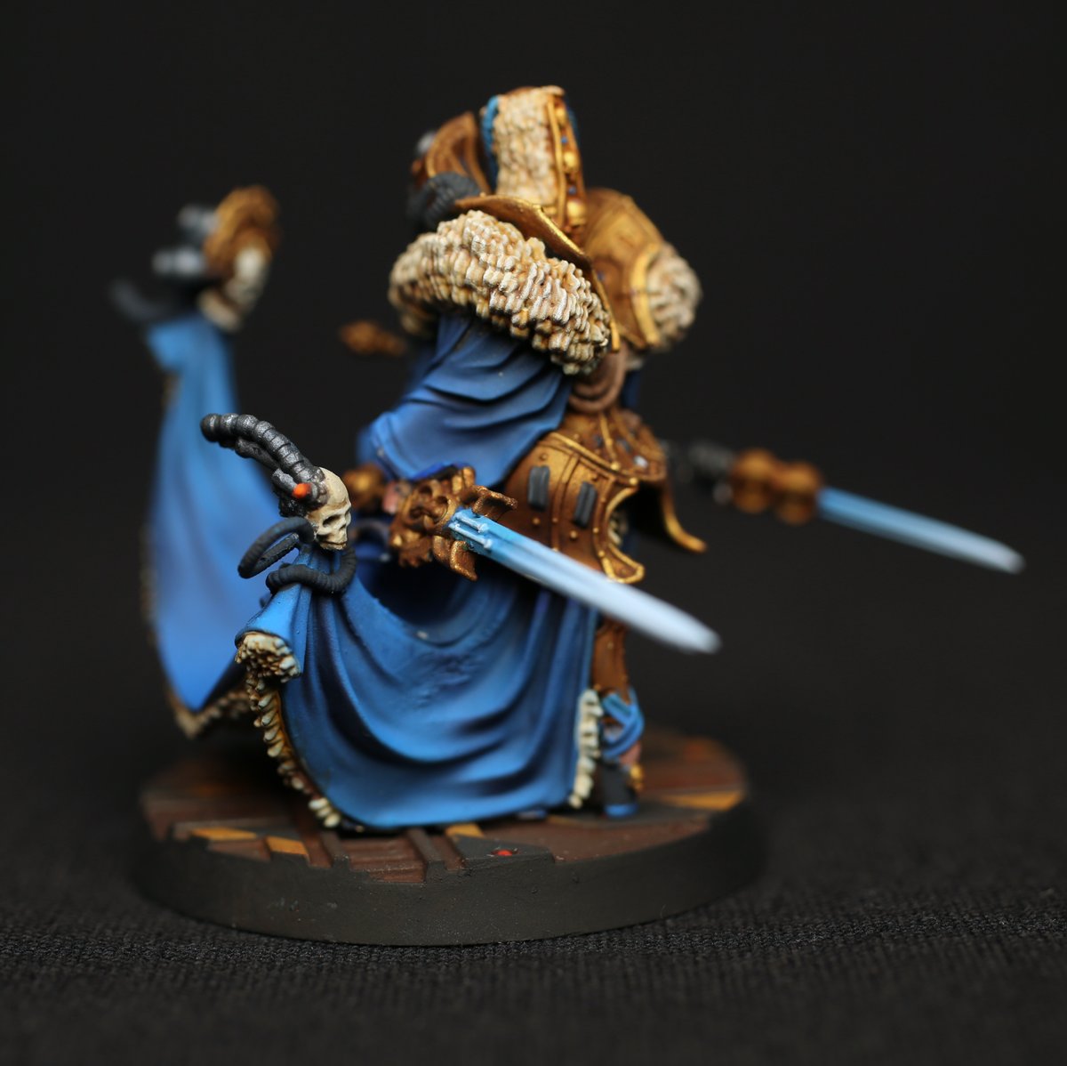 Chris_Shoto's tweet photo. Hobby Streak: Day 38

Lady Helmawr is finished.

#Warhammercommunity #hobbystreak #minipainting #necromunda https://t.co/vIHb6DF7be