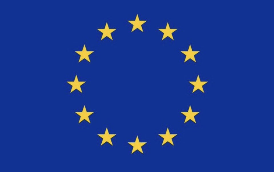 AdinaRevol's tweet photo. Si fière d’être Européenne. Si fière de vivre dans une Union de liberté et de solidarité! #UE https://t.co/qKxhtMqpDb