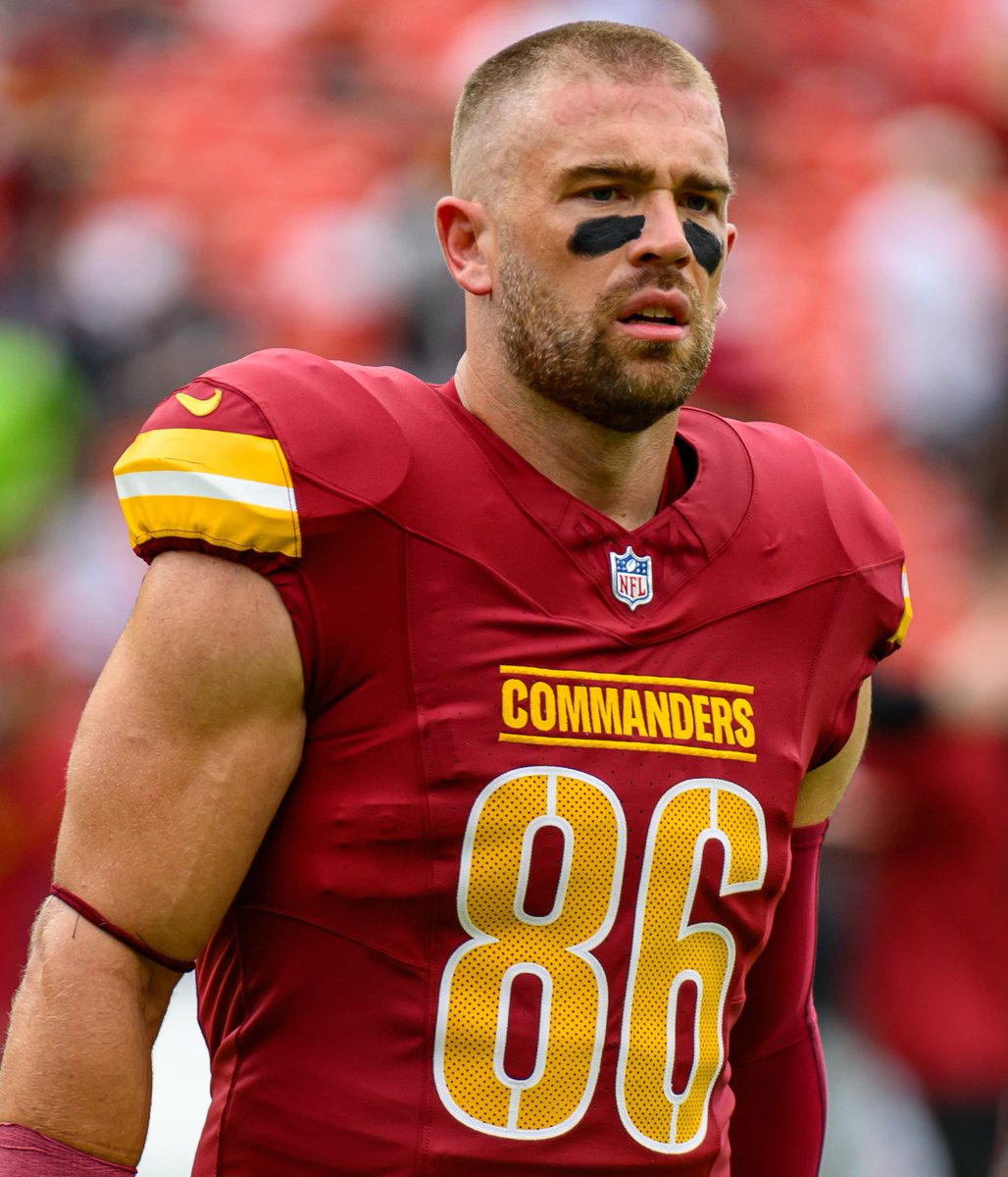 the_det_times's tweet photo. Prayers up for Commanders TE Zach Ertz 🙏 https://t.co/v1HWyg0Agm