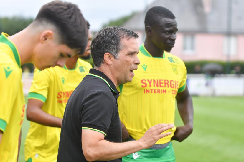 Franchement ils pourraient nous ramener Haise, Still ou Tudor que je le vivrai quand même comme une catastrophe.

Castro avait un projet, il fallait lui laisser les clés du camion mais même ça ils ont réussi à le rater. Un jour sans fin ce club. #FCNantes