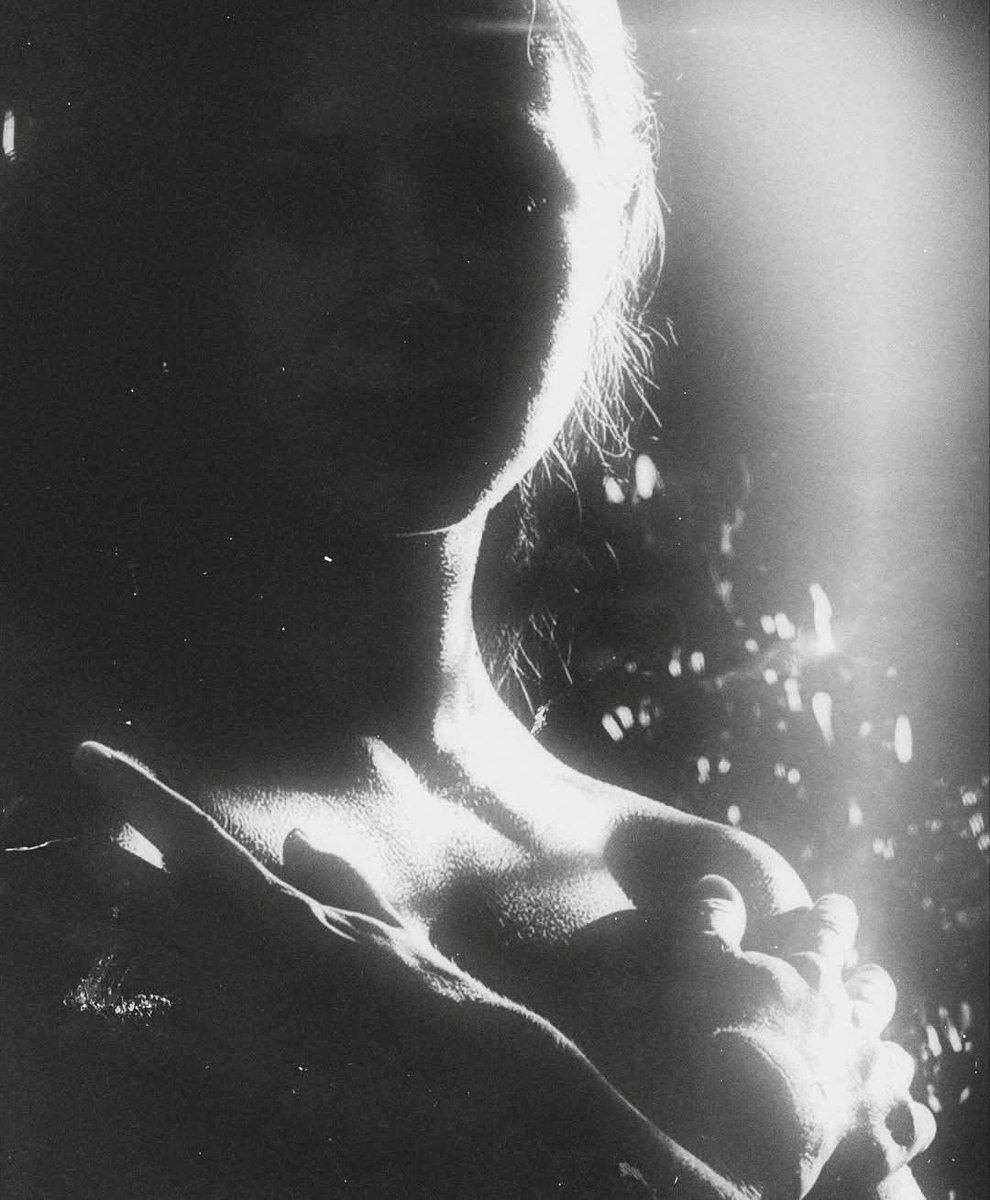 GerdaTaroni's tweet image. Leonard Cohen 🎙️🎧
youtu.be/251Blni2AE4?si…

... Who by fire

© J.A. Conig