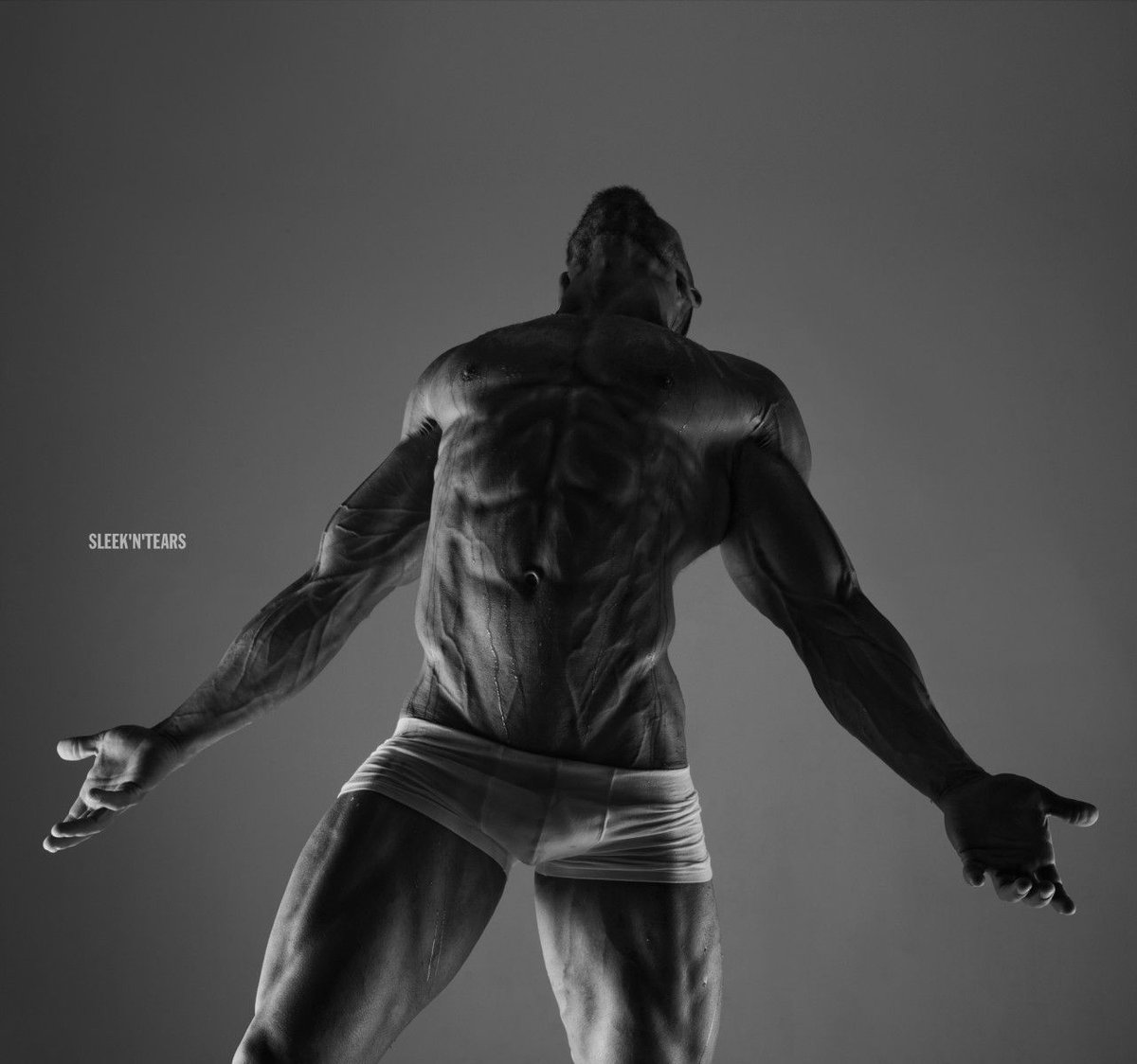 Le live de la RESURRECTION !! (Non, c'est du tournage... J'ai plus d'contenu)

twitch.tv/fantabobshow/