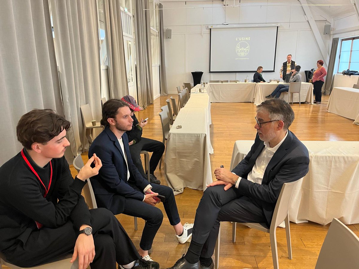 Réunis ce week-end pour le séminaire d'hiver du Parti socialiste mais aussi le Conseil national des Jeunes socialistes.

C'est l'occasion d'échanger, d'avancer et de construire l'avenir ensemble.

Merci à toutes celles et tous ceux qui permettent ce rendez-vous.