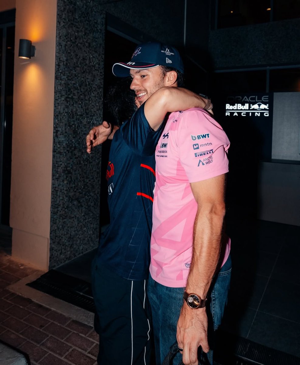 YUKI AND PIERRE SWAPPED THEIR HELMETS 🥹