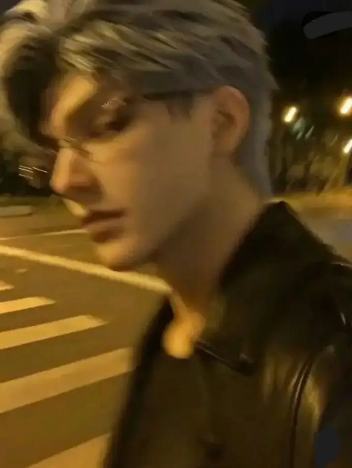 maaf ges, sekarang aku sering begadang soalnya diculik mulu sama pacar aku