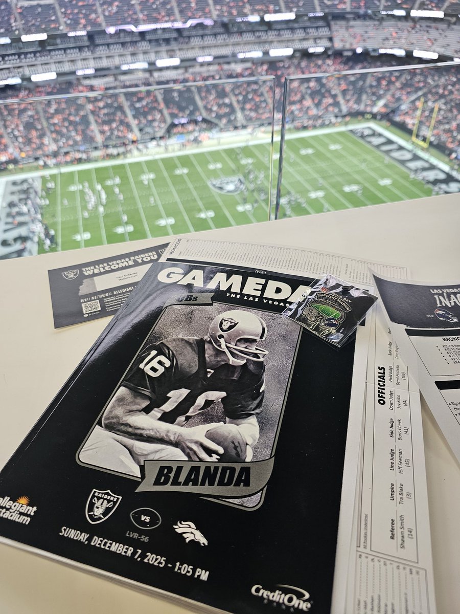 PaulHGutierrez's tweet photo. George Blanda graces the cover of #Raiders vs #Broncos GAMEDAY magazine. https://t.co/uUCWY79XtO