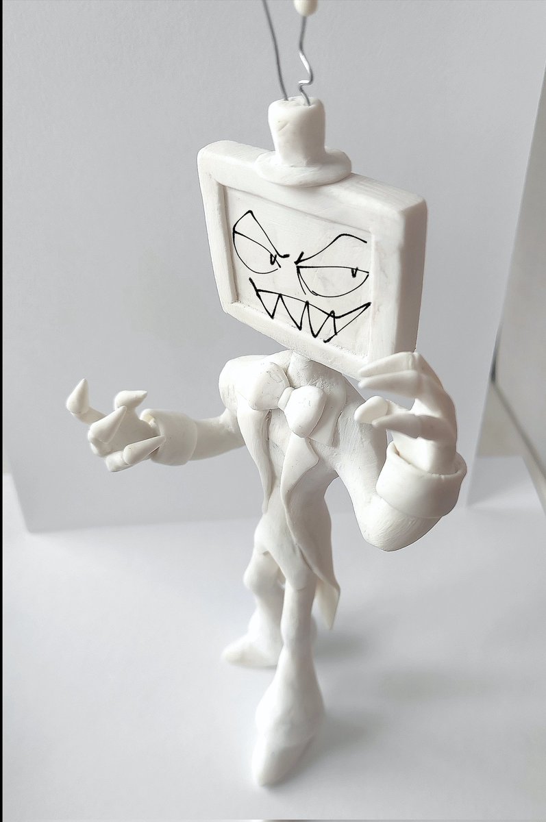 I made a Vox figurine. I'll start painting soon 📺
#HazbinHotelvox