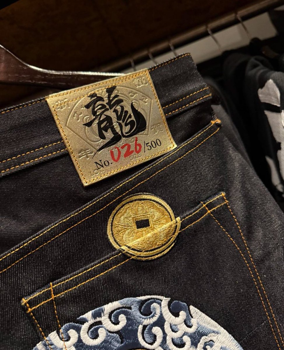 Shtreetwear's tweet image. Limited Edition "Year of the Dragon" Evisu Denim