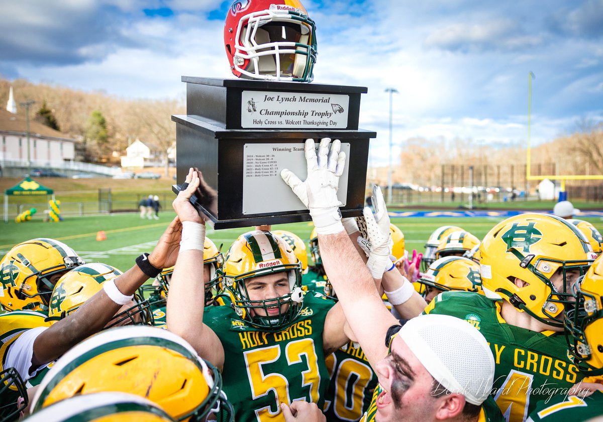 Holy Cross Waterbury tweet media