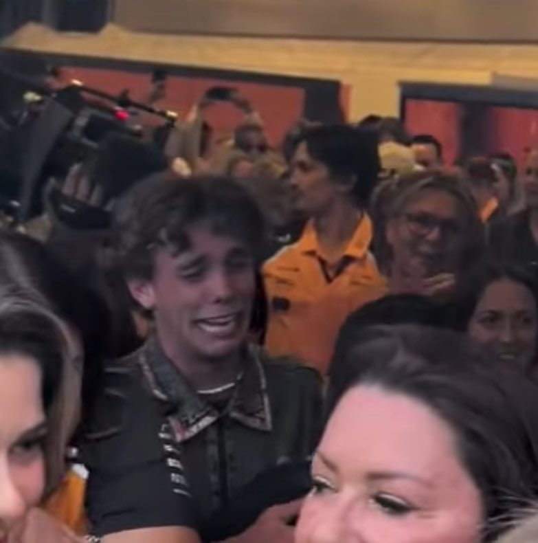 lnfourss's tweet image. KEEGAN AND MAX OH MY GOD 😭😭😭