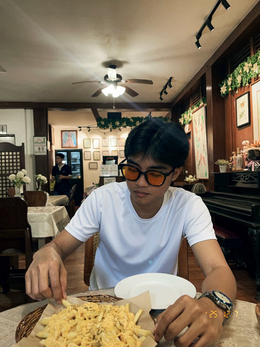 tan_clbng's tweet photo. Happy birthday, my dearest! 🩷 https://t.co/OWjUGjp5Uz